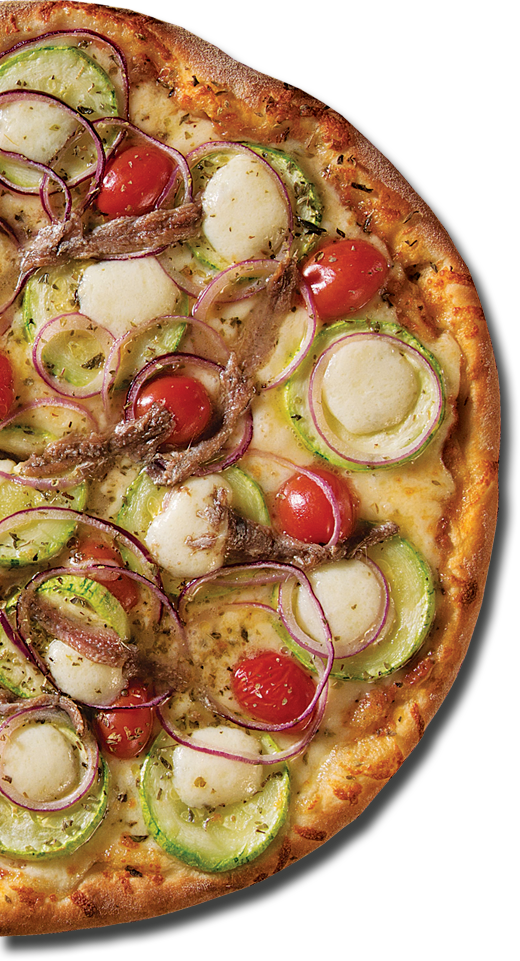 Pizza de forno a lenha com mussarela de búfala, abobrinha, tomate e cebola roxa